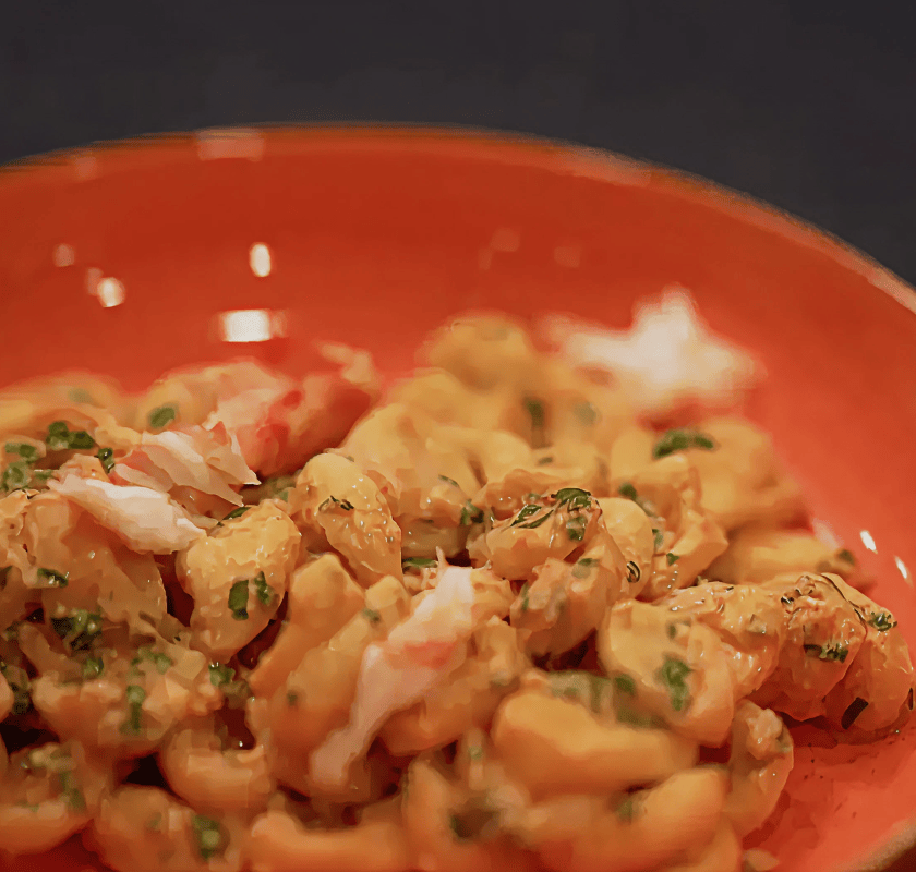 Орекьетте в сливочном соусе с крабом