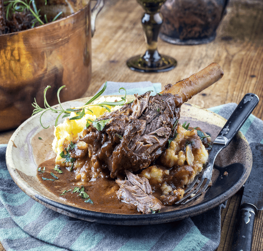 Винный соус с грушей и утиной грудкой